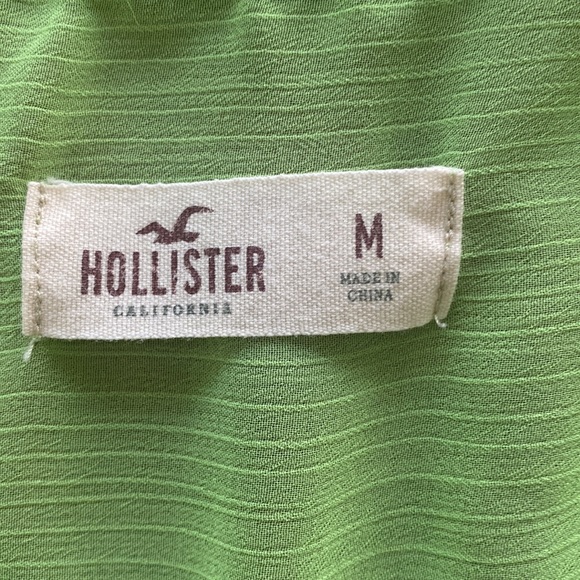 Hollister lime green top. Size M - Picture 2 of 4